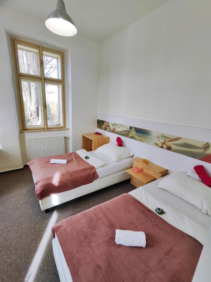 Hotel Stara Skola Mezná Kültér fotó