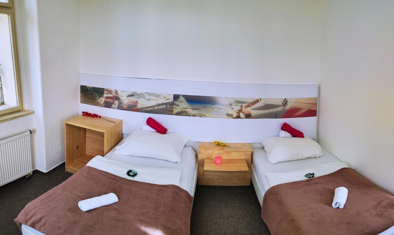 Hotel Stara Skola Mezná Kültér fotó